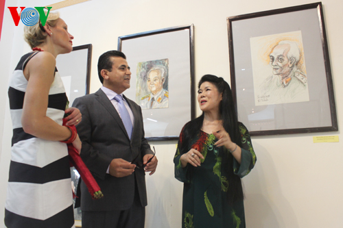 ពិព័ណ៌នាយឧត្តមសេនីយ៍ Vo Nguyen Giap-ពេលវេលាក្នុងជីវភាពរស់នៅ